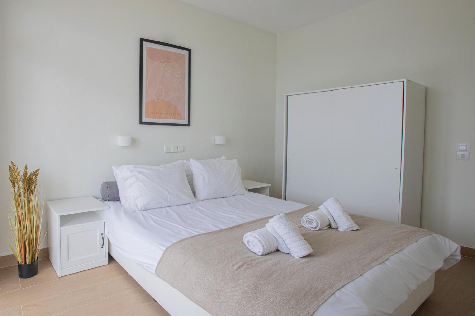 Thea Apartment *