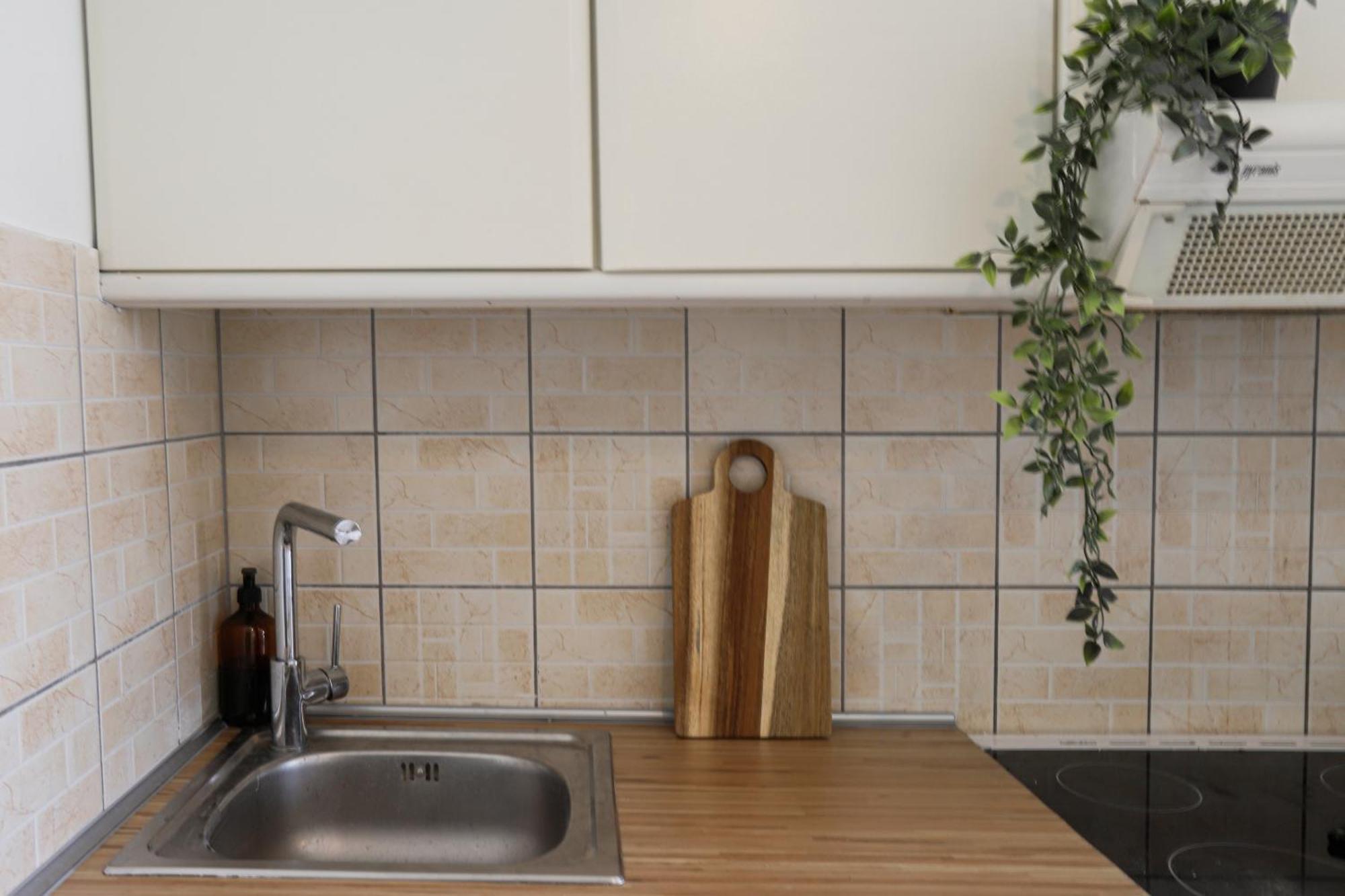 Thea Apartment